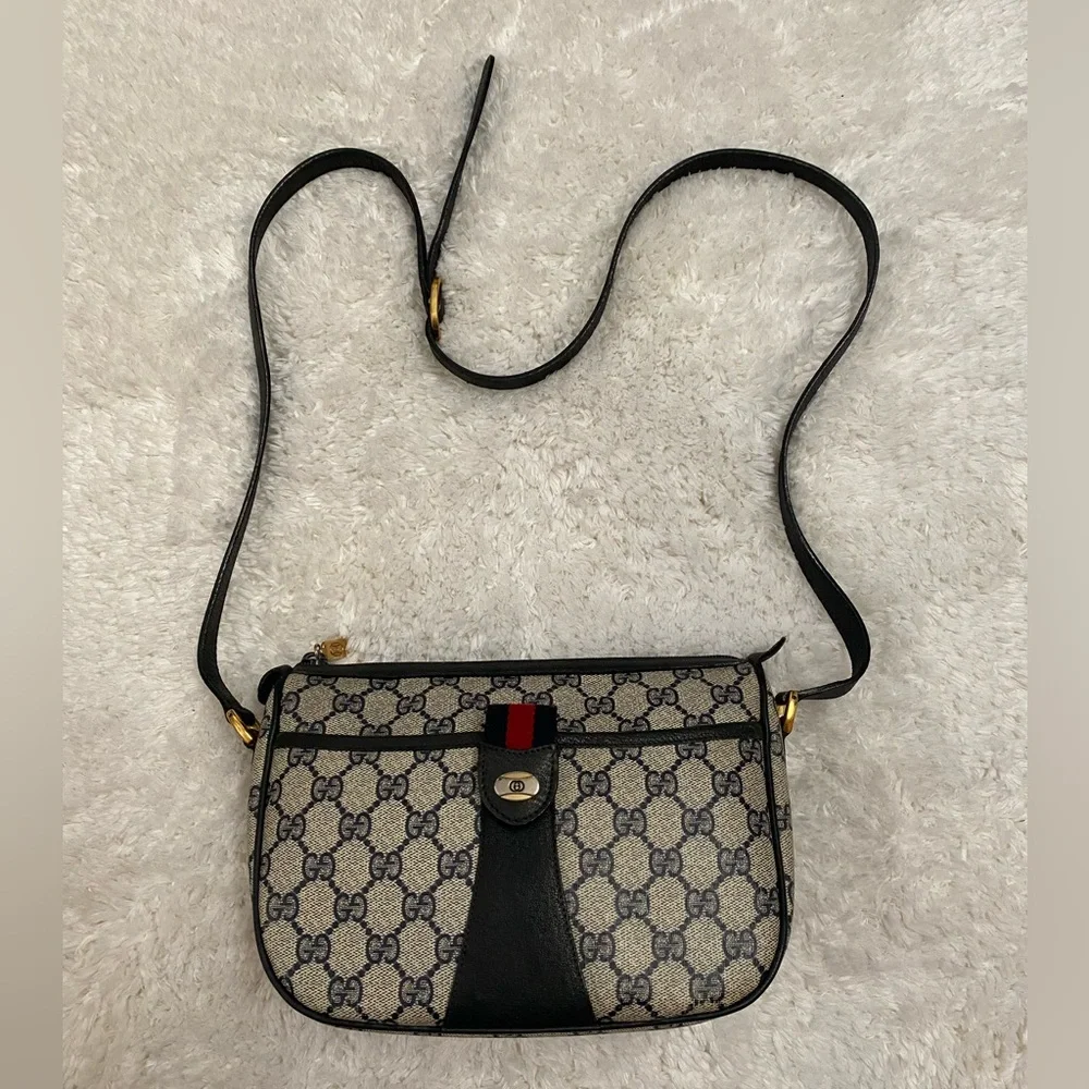 Gucci Vintage Crossbody Bag - Picture 1 of 15